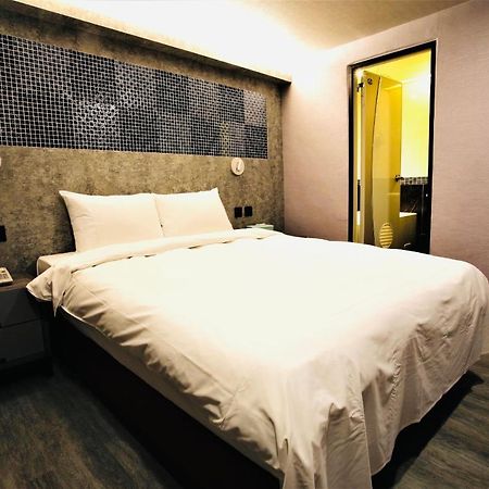 Golden Home Hotel Taipei Esterno foto