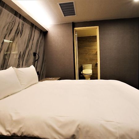 Golden Home Hotel Taipei Esterno foto