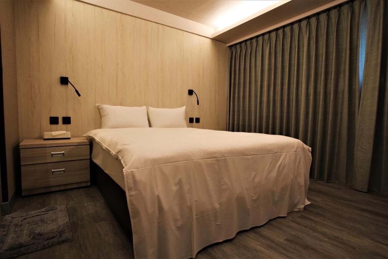 Golden Home Hotel Taipei Esterno foto
