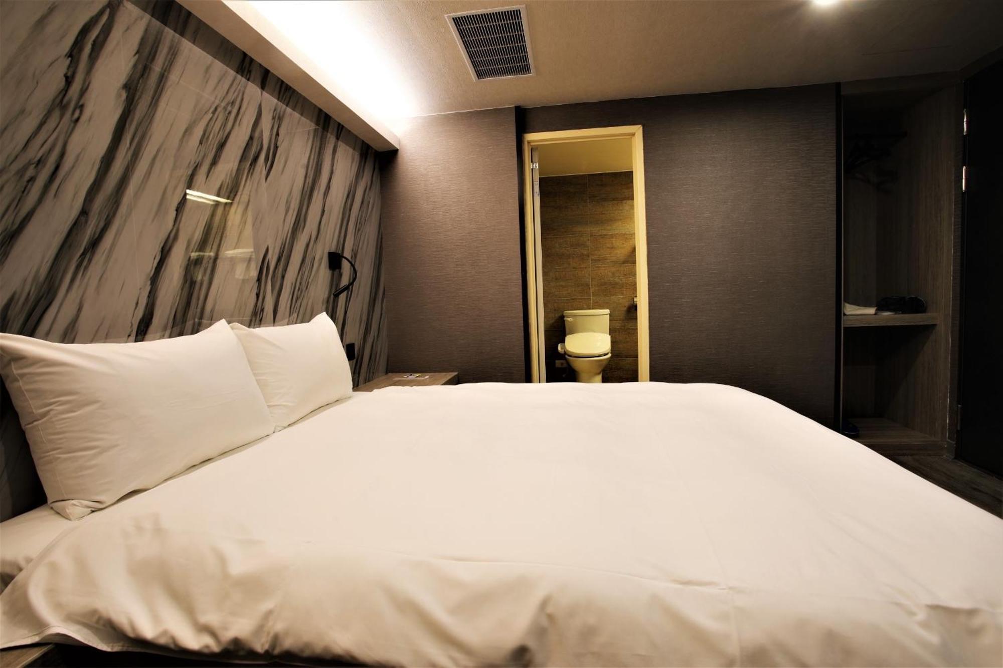 Golden Home Hotel Taipei Esterno foto