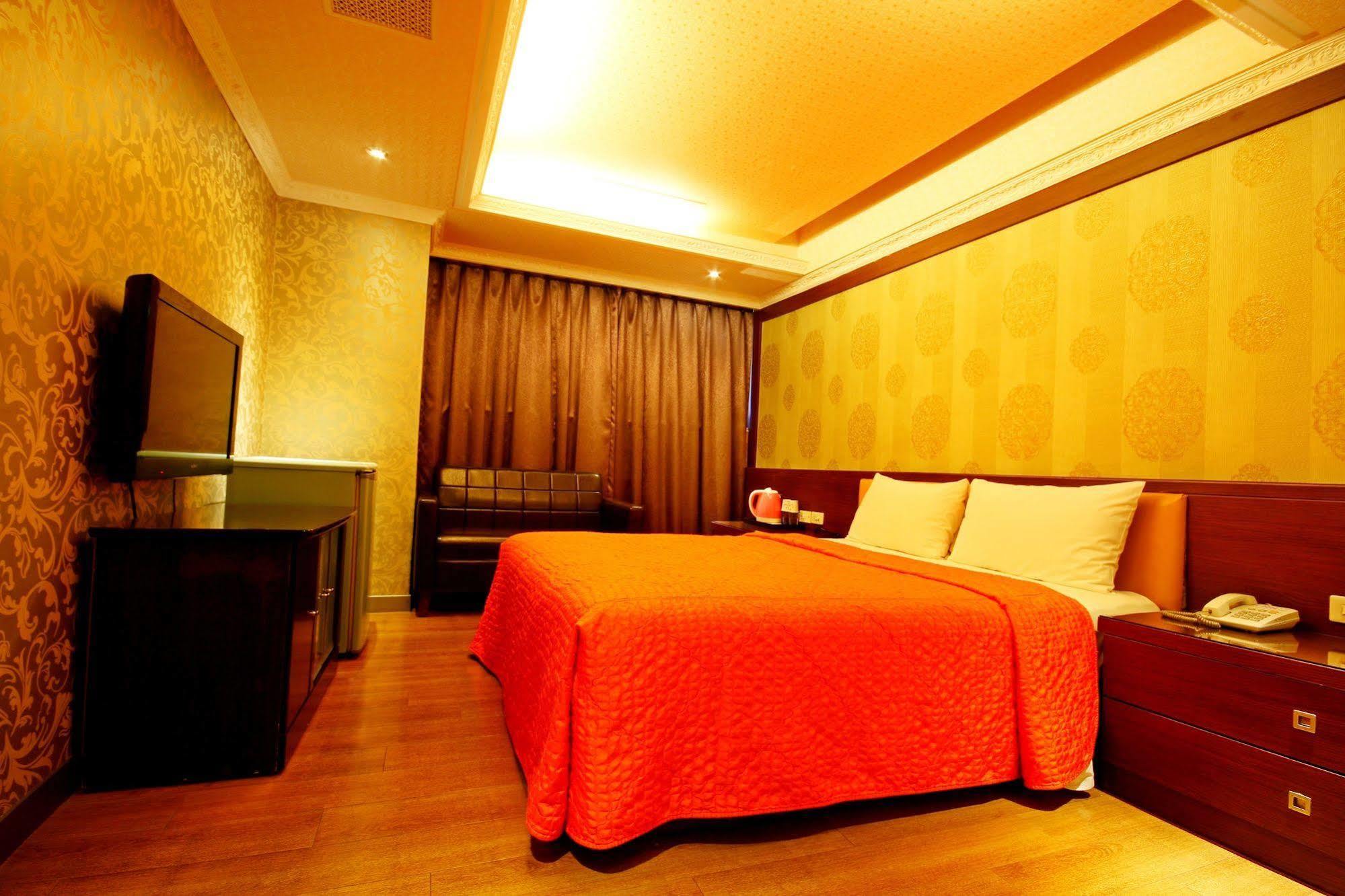 Golden Home Hotel Taipei Esterno foto